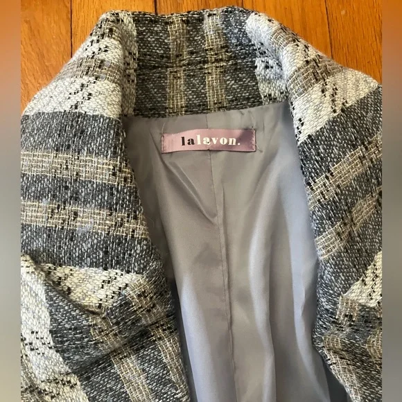 Lalavon Blazer - Picture 4 of 5